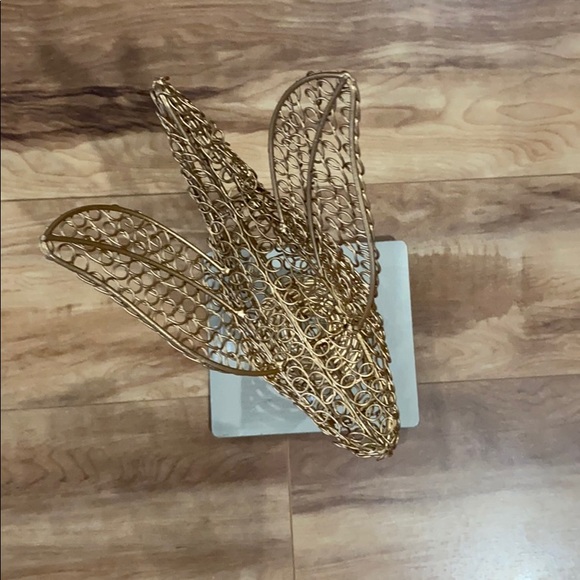 Pier 1 Wire gold bird Tree Topper - Picture 6 of 8